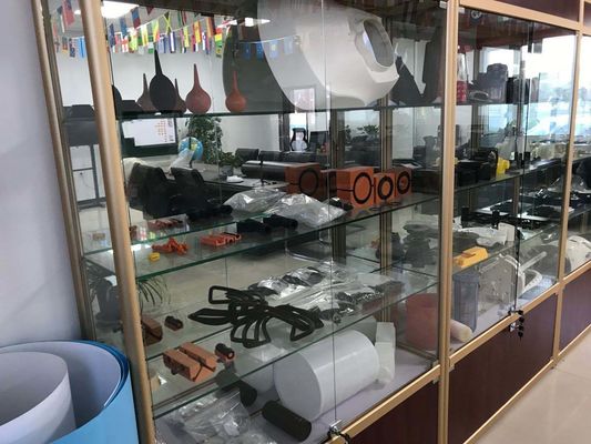 Τμήματα μόλυβδου με έγχυση πλαστικών υλικών με επιφάνεια γυαλισμού/υφασμασίας και υλικό καλούπιας P20/718/738/NAK80/S136 για 300000-1000000 σφαιρίσματα